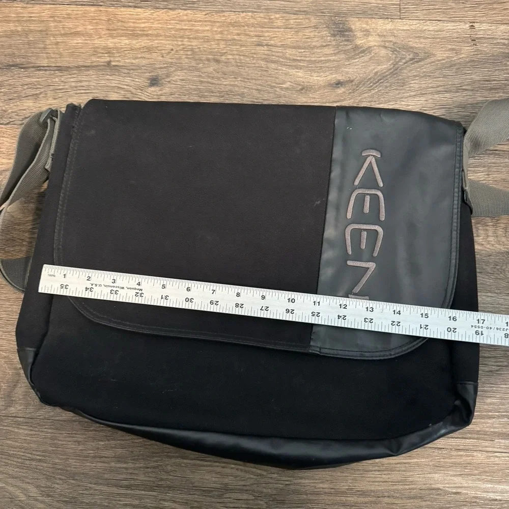 Keen Hybrid Transport MORTON MESSENGER Messenger U Bag Sling Bag‎ Black Color
